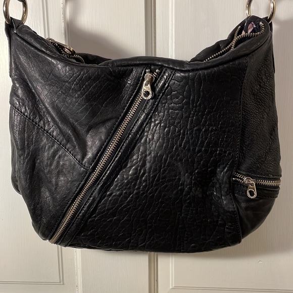 Marc by Marc Jacobs black leather zipper bag - Picture 3 of 5